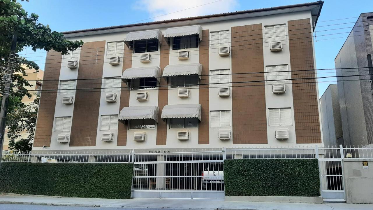 Lindo Apartamento Enseada Гуаружа Екстер'єр фото
