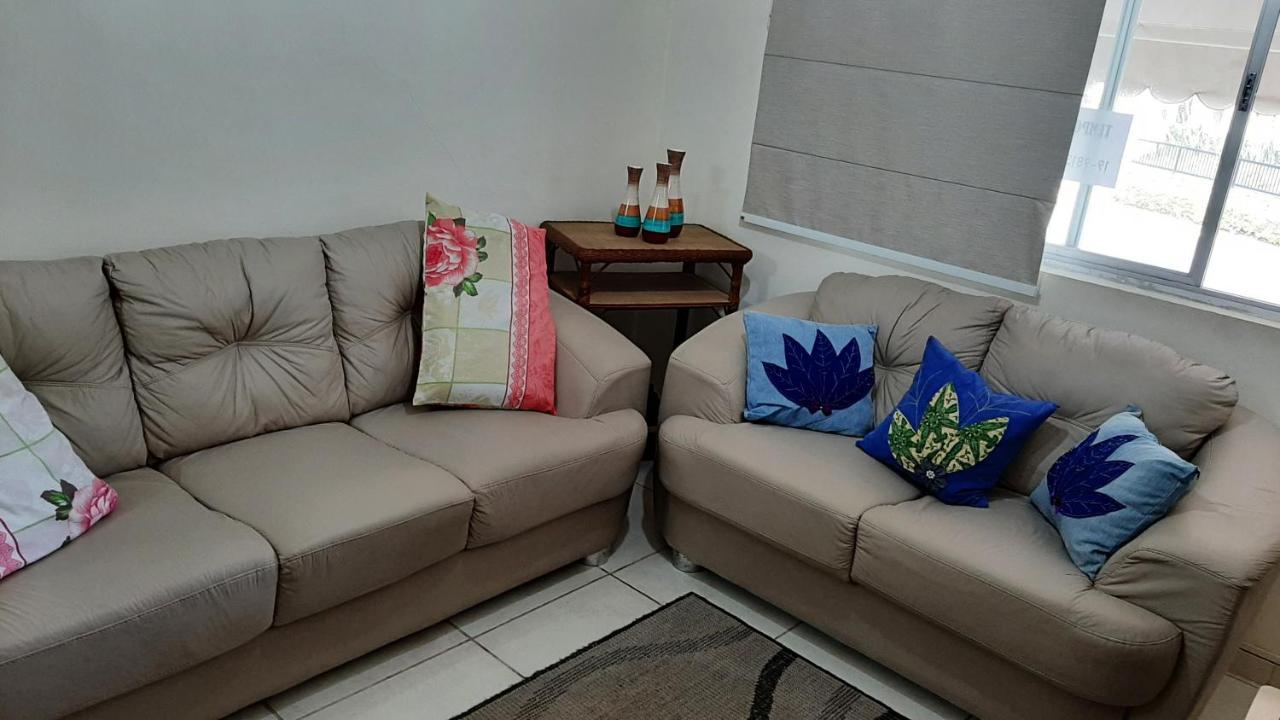 Lindo Apartamento Enseada Гуаружа Екстер'єр фото