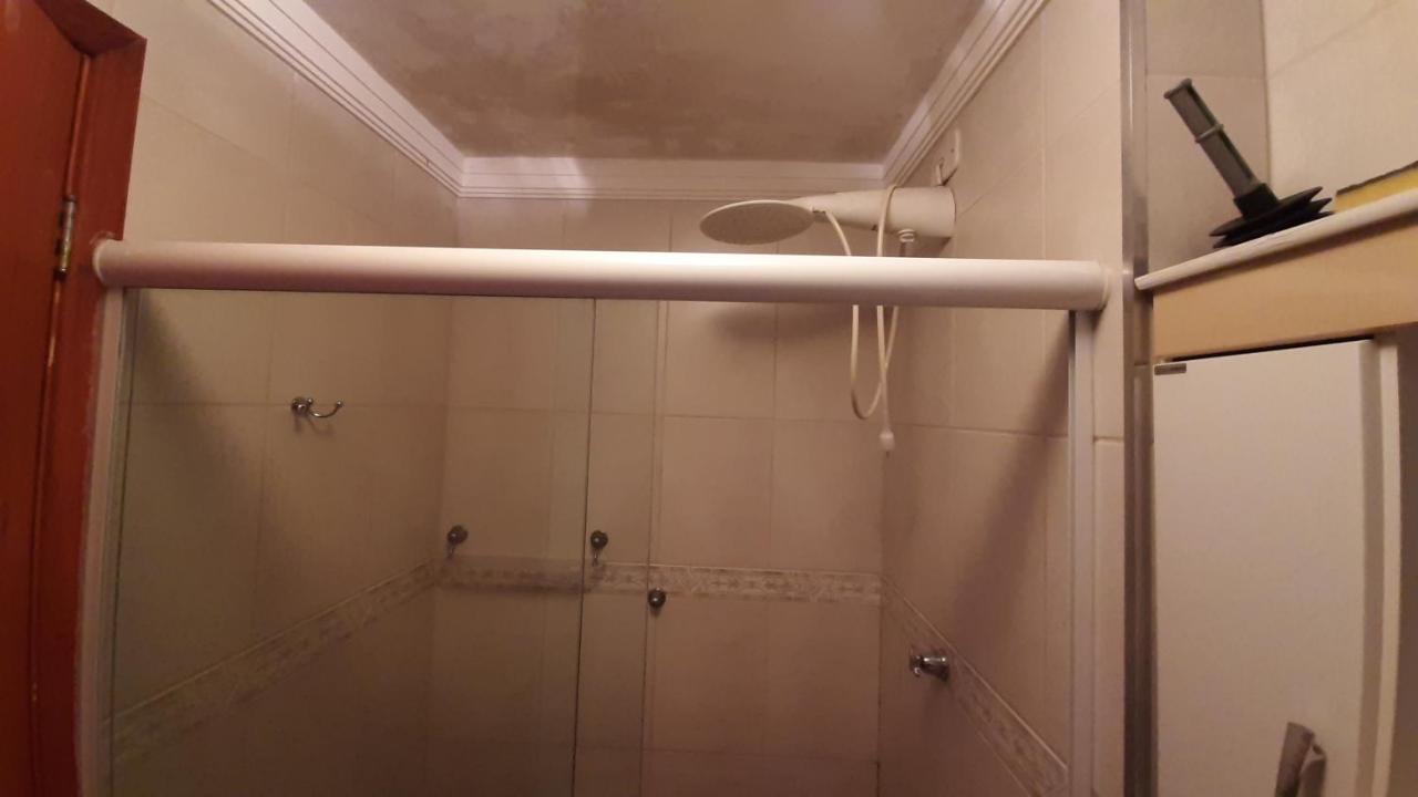 Lindo Apartamento Enseada Гуаружа Екстер'єр фото