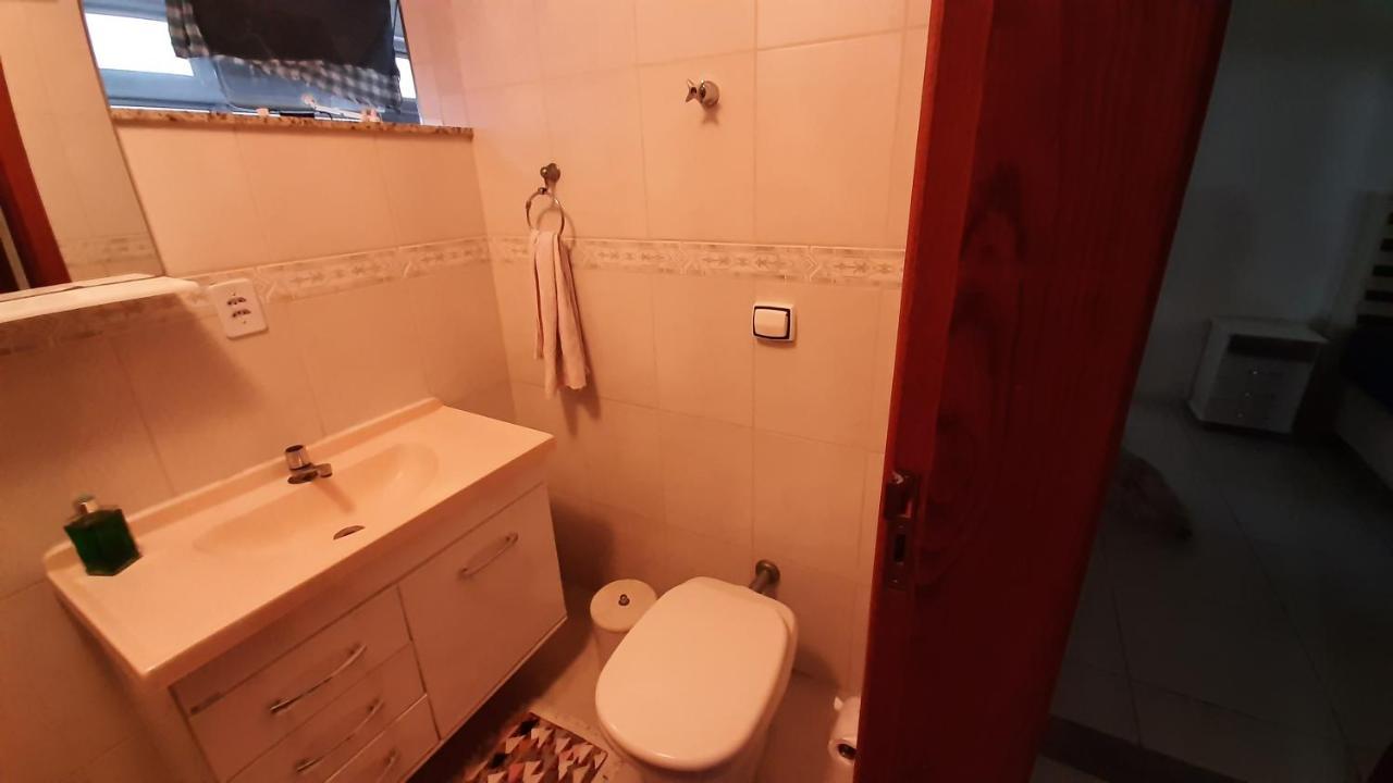 Lindo Apartamento Enseada Гуаружа Екстер'єр фото