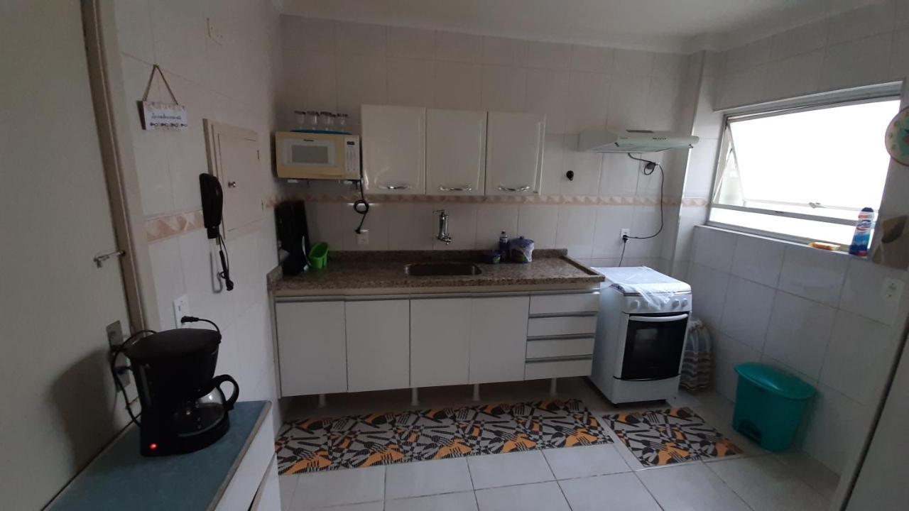 Lindo Apartamento Enseada Гуаружа Екстер'єр фото